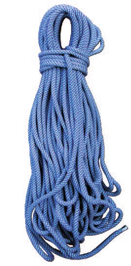 Une corde d’escalade dynamique bleue, lovée